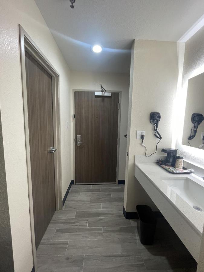 Fairway Inn Iowa Bagian luar foto